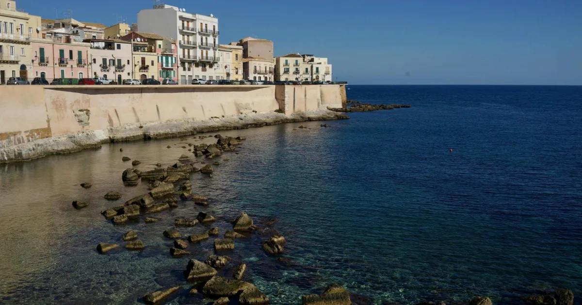 Downtown Syracuse, IN, IN