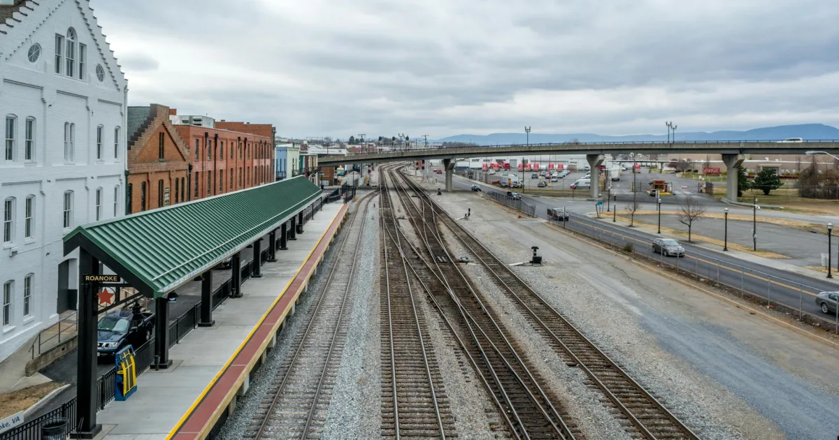 Downtown Valley Station, KY, KY