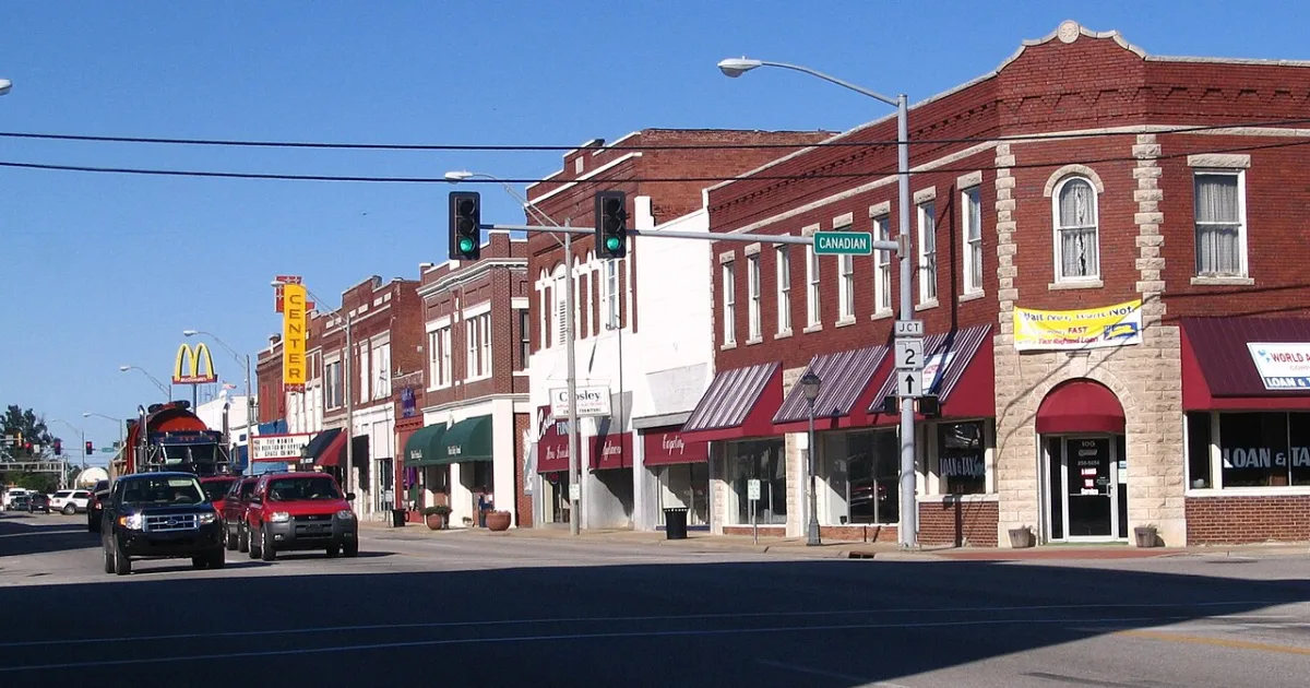 city in and county seat of Craig County, Oklahoma, United States