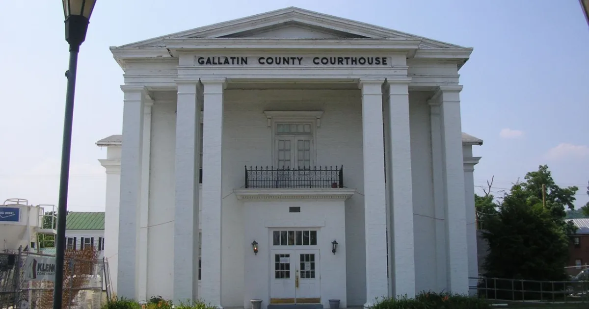 city and county seat of Gallatin County, Kentucky, United States