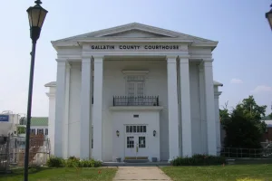 city and county seat of Gallatin County, Kentucky, United States