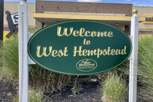 census-designated place in Nassau County, New York, United States, suburb of NYC