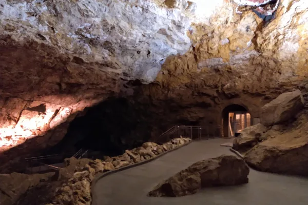 Jewel Cave National Monument